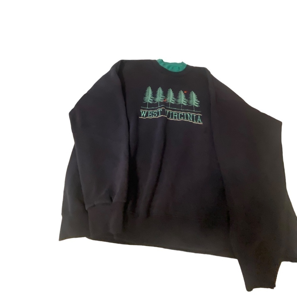 West Virginia pine tree and cardinal sweatshirt size is missing measures to a XL